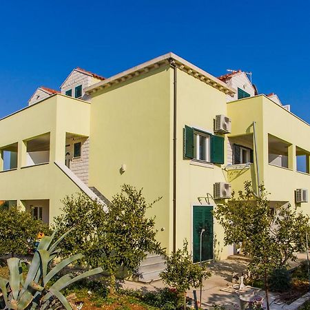 Villa Katarina Sreser Luaran gambar